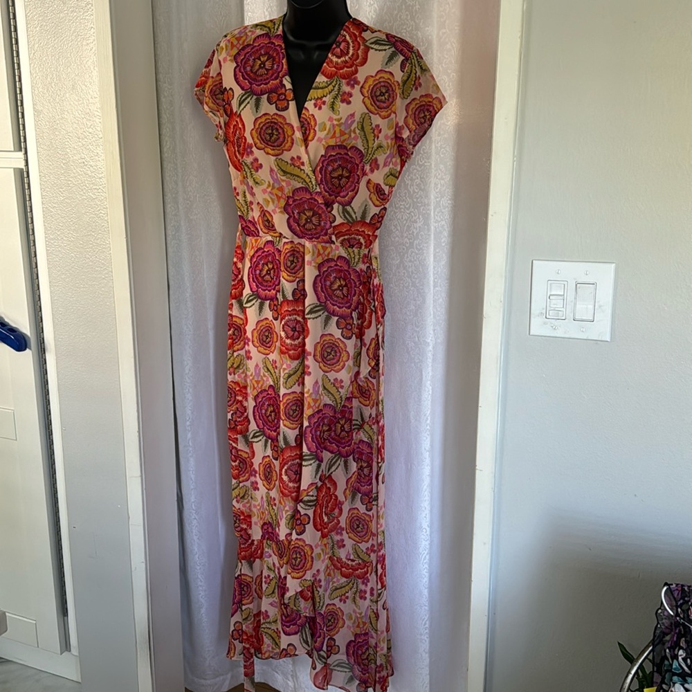 NEIMAN MARCUS CHIFFON MAXI DRESS Sz: 6
